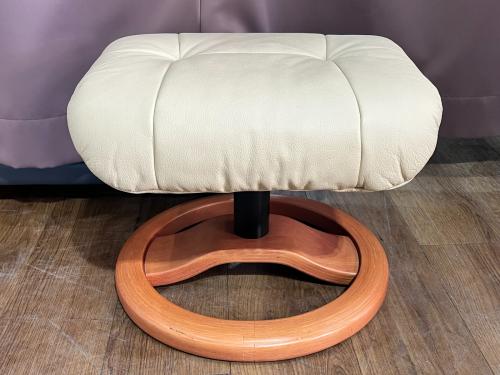 HJELLEGJERDE (イエリアーダ) パーソナルソファ ベージュ