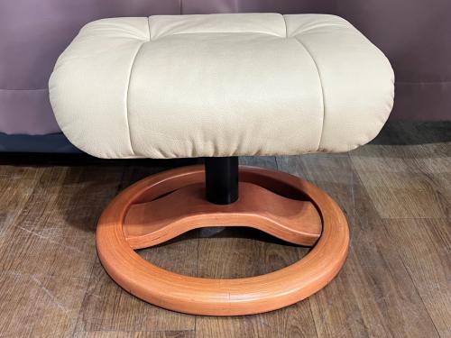 HJELLEGJERDE (イエリアーダ) パーソナルソファ ベージュ