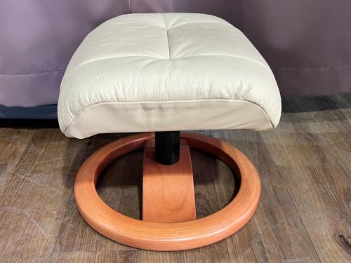 HJELLEGJERDE (イエリアーダ) パーソナルソファ ベージュ