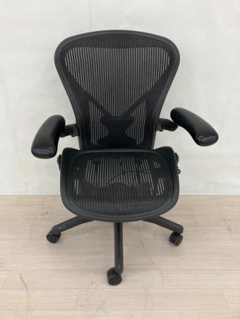 Herman Miller (ハーマンミラー) アーロンチェア ポスチャーフィット Bsize フル装備 グラファイトベース クラシックモデル AE123AWB