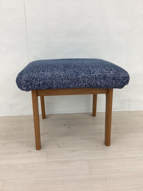 LIVING HOUSE (リビングハウス) スツール ブルー×ブラウン カバーリング ファブリック×オーク材 MOCOA