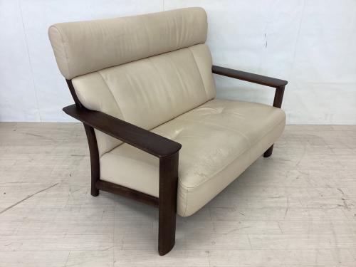 karimoku (カリモク) 2人掛けソファー WT4112K325 アイボリー