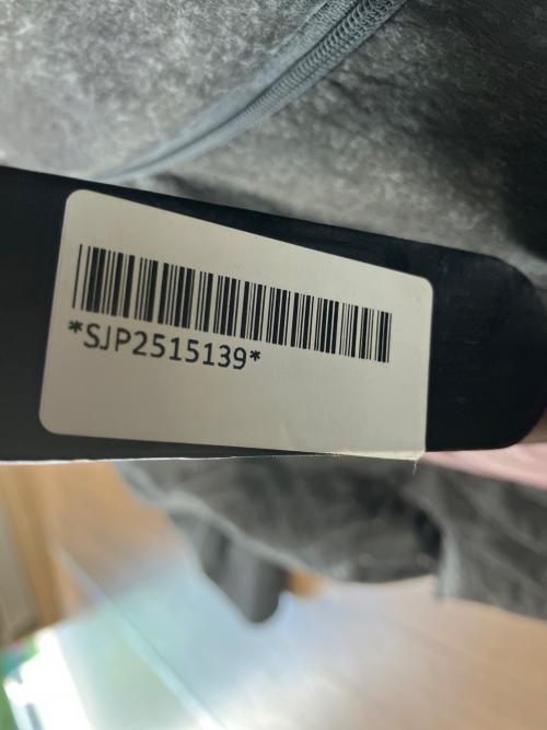 Hjellegjerde(イエリアーダ) リクライニングチェアー Fijords