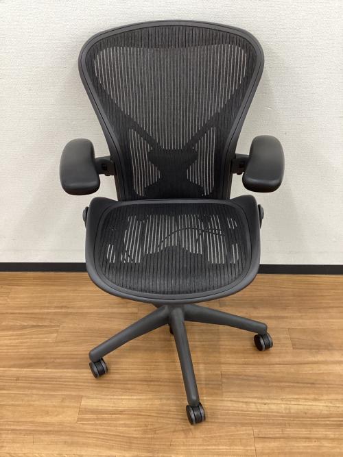 Herman Miller (ハーマンミラー) アーロンチェア Bサイズ　ポスチャーフィット