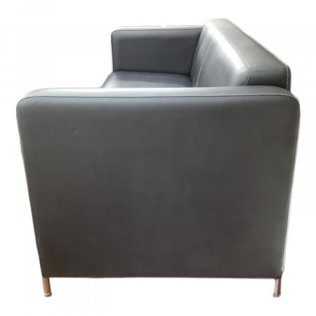 oliver (オリバー) 2人掛けソファー ブラック｜トレファクONLINE