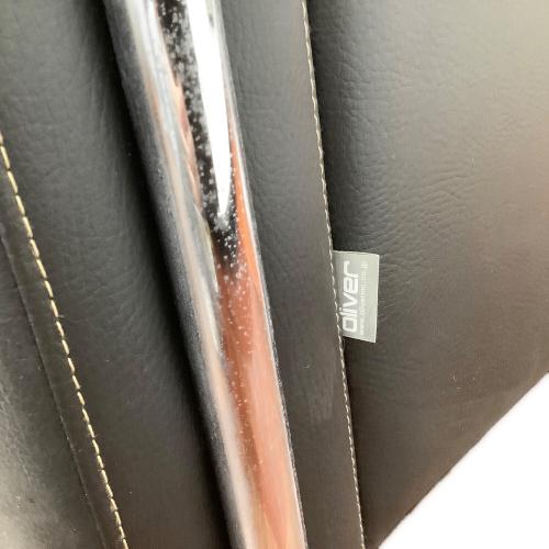 oliver (オリバー) 2人掛けソファー ブラック