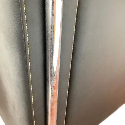 oliver (オリバー) 2人掛けソファー ブラック