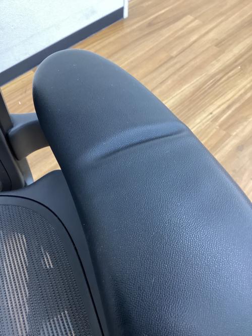 Herman Miller (ハーマンミラー) アーロンチェア リマスタード ライト グラファイト