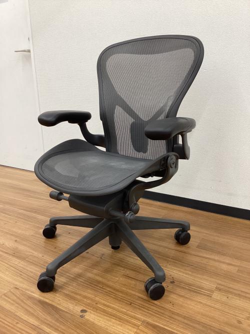 Herman Miller (ハーマンミラー) アーロンチェア リマスタード ライト グラファイト