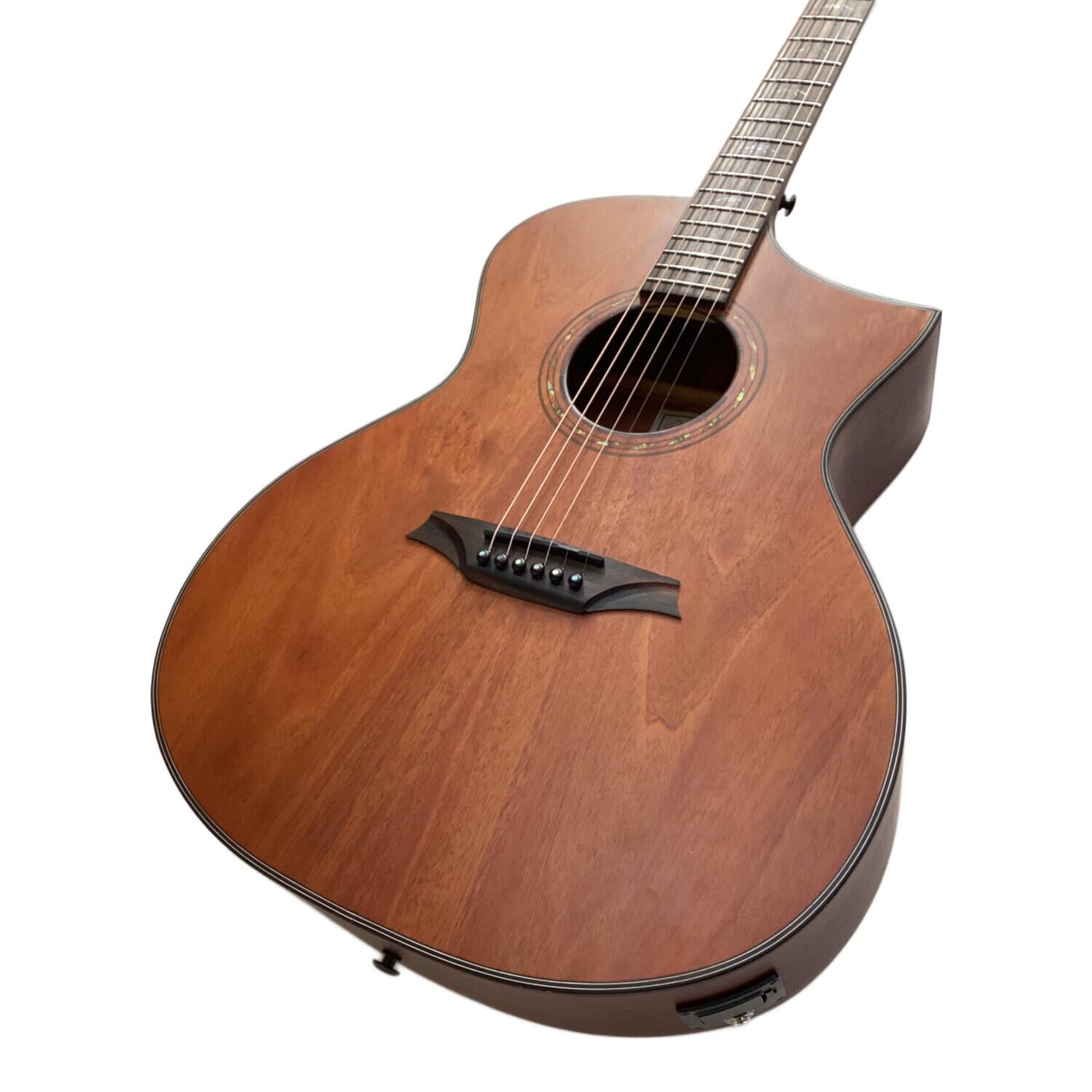 Bromo BAT 4MCE マホガニー単板トップ、エレアコ・ギター、中古美品 Bromo エレアコ BAT.4MCE｜トレファクONLINE