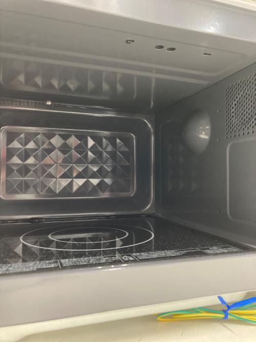 TOSHIBA (トウシバ) 電子レンジ ER-SS17B 2022年製 900W 庫内フラット 50Hz／60Hz