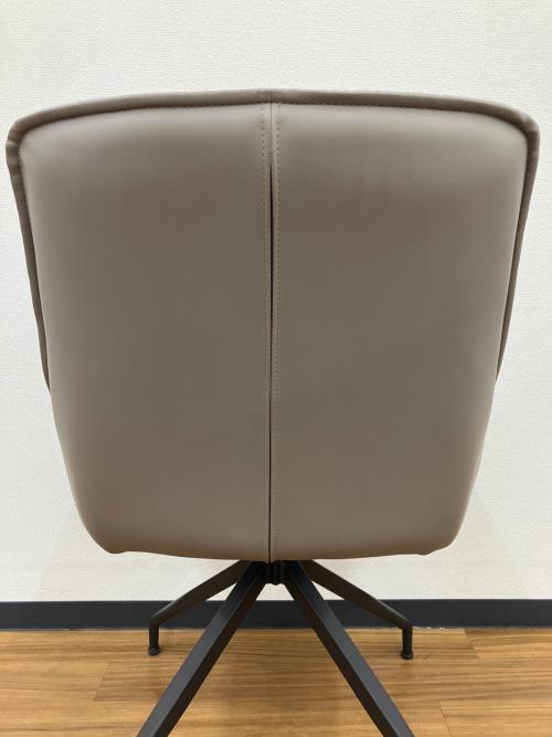 Moda en Casa (モーダエンカーサ) oskar ダイニングチェアー