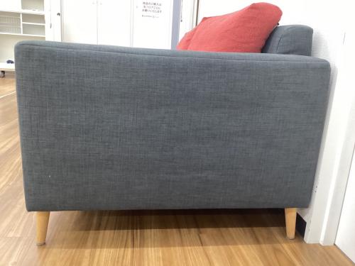 freistil ROLF BENZ (フライシュティール ロルフベンツ) 2人掛けソファー クッション×2付 グレー×レッド