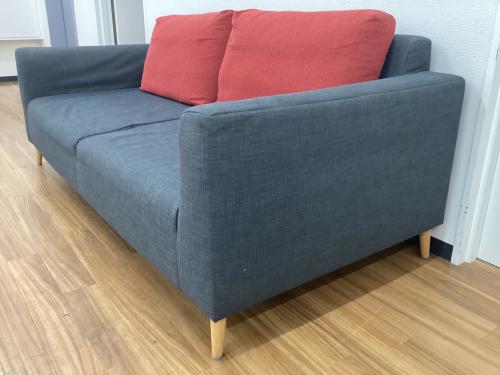 freistil ROLF BENZ (フライシュティール ロルフベンツ) 2人掛けソファー クッション×2付 グレー×レッド