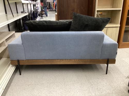 HALF HOUSE 2人掛けソファー ブルー