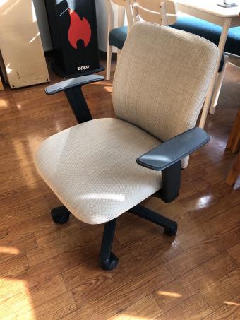 オカムラ ワークチェアー 8CB5KA ベージュ×ブラック norm