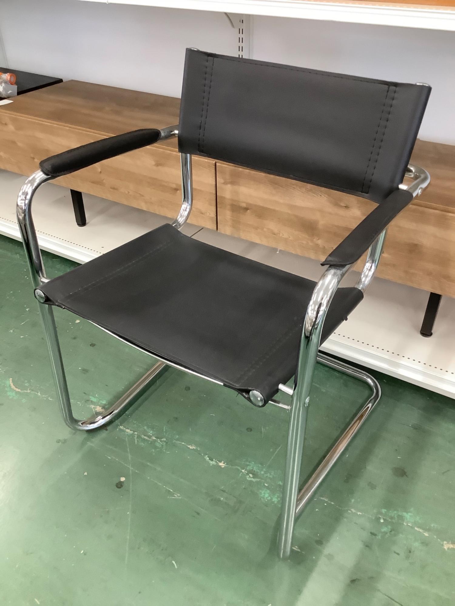 カンティレバーチェア リプロダクト品 ブラック｜トレファクONLINE