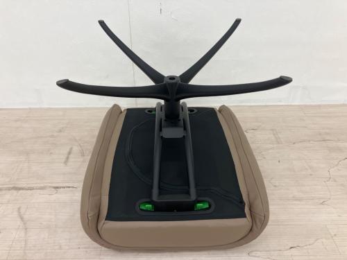 Ekornes (エコーネス) リクライニングチェアー ベージュ TOKYO