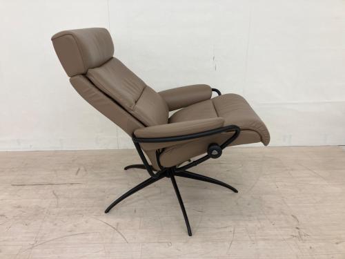 Ekornes (エコーネス) リクライニングチェアー ベージュ TOKYO