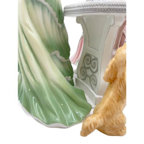 English Ladies Co (イングリッシュ レディース カンパニー) フュギュリン TIME FOR TEA