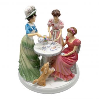 English Ladies Co フュギュリン TIME FOR TEA