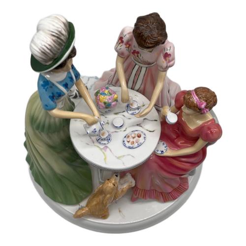 English Ladies Co フュギュリン TIME FOR TEA