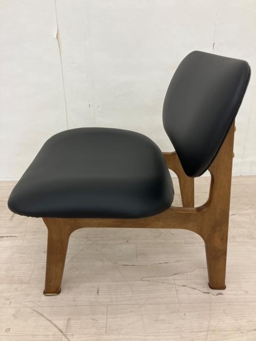 ニトリ ダイニングチェアー ブラウン×ブラック リラックス