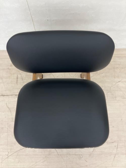 ニトリ ダイニングチェアー ブラウン×ブラック リラックス