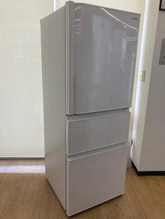 TOSHIBA (トウシバ) 3ドア冷蔵庫 GR-T33SC 2022年製 自動製氷機能付き 326L
