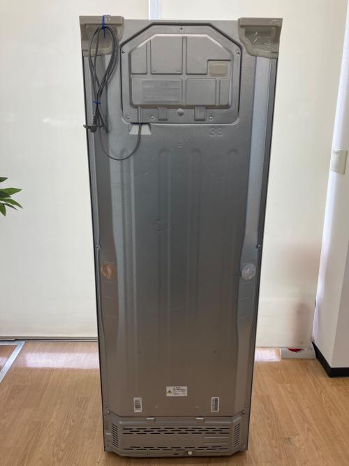 TOSHIBA (トウシバ) 3ドア冷蔵庫 GR-T33SC 2022年製 自動製氷機能付き 326L