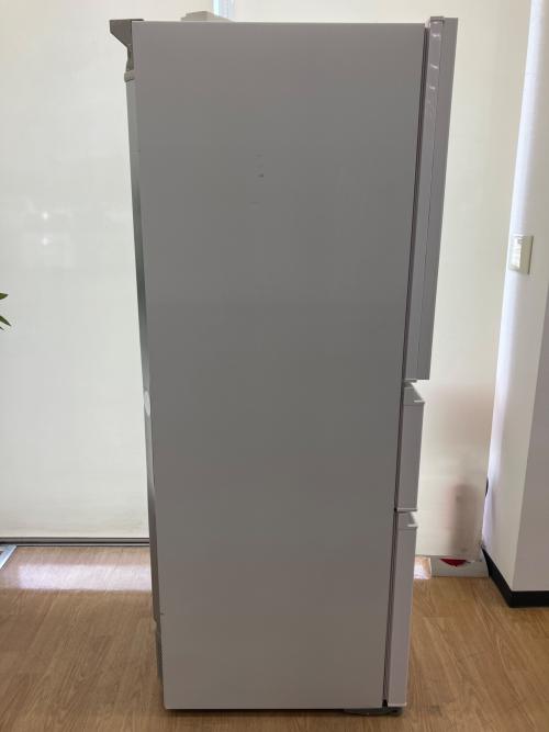 TOSHIBA (トウシバ) 3ドア冷蔵庫 GR-T33SC 2022年製 自動製氷機能付き 326L