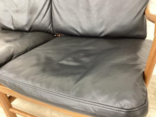 Carl Hansen&Son (カールハンセンアンドサン) 2人掛けソファー OW149-2 ブラック×ブラウン コロニアルソファ