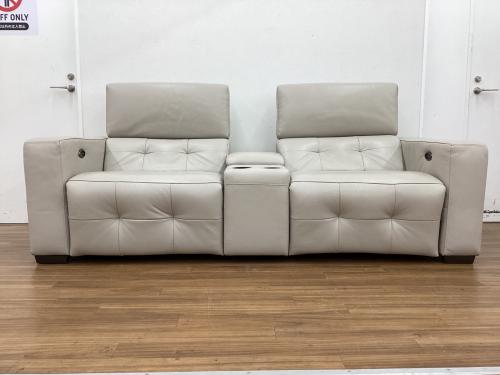 IDC電動リクライニングソファー総革ベージュ【トレファク堺福田店】 登場‼】【家具多数展開中】ニトリの電動リクライニングソファーをご