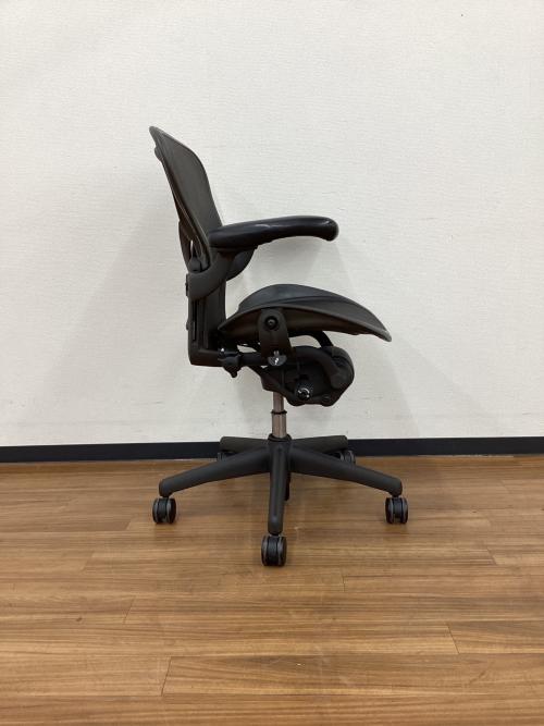 Herman Miller (ハーマンミラー) ワークチェアー アーロンチェアライト