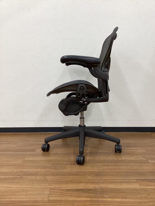 Herman Miller (ハーマンミラー) ワークチェアー アーロンチェアライト