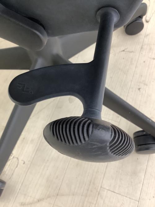 Herman Miller (ハーマンミラー) ワークチェアー ミラチェア