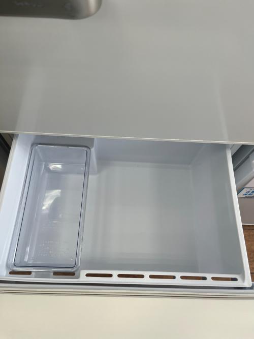 AQUA (アクア) 3ドア冷蔵庫 AQR-27N2 2024年製 272L｜トレファクONLINE
