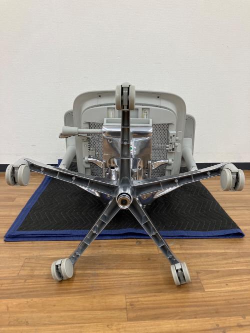 Ergohuman (エルゴヒューマン) ワークチェアー ヘッドレスト・オットマン欠品 グレー