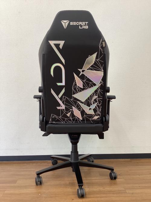 SECRET LAB (シークレットラボ) ゲーミングチェア LOLコラボ TITAN Evo