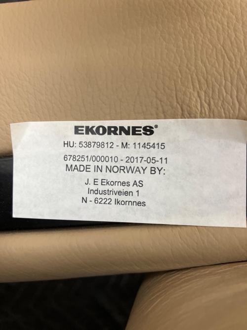 Ekornes (エコーネス) リクライニングチェアー  ストレスレス ディプロマット (Sサイズ)