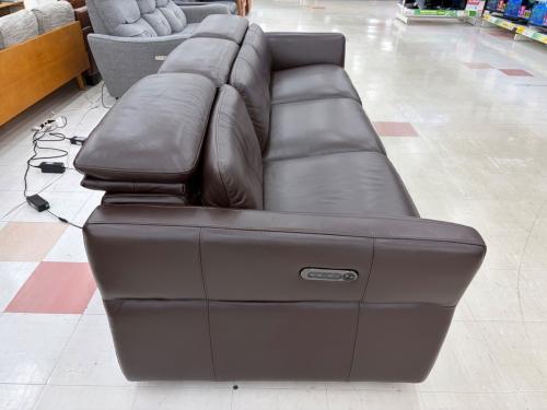 IDC大塚家具 (アイディーシーオオツカカグ) 3人掛け電動リクライニングソファー ブラウン L/S relax-56