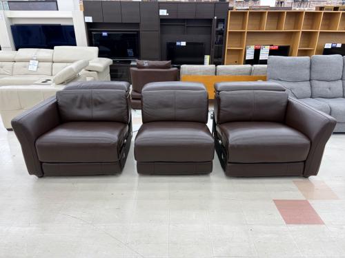 IDC大塚家具 (アイディーシーオオツカカグ) 3人掛け電動リクライニングソファー ブラウン L/S relax-56