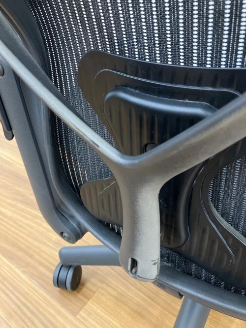 Herman Miller (ハーマンミラー) ワークチェアー Bサイズ ポスチャーフィット フル装備 アーロンチェア