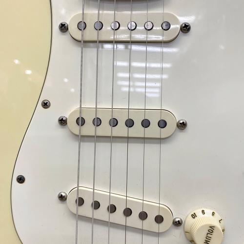 FENDER USA (フェンダー ユーエスエー) AmericanStandardStratocaster ストラトキャスター エレキギター AmericanStandardStratocaster 1998～1999年代