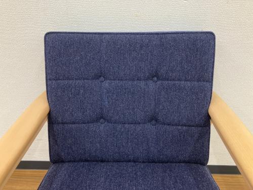 カリモク60 (カリモクロクマル) Kチェア Kチェア 1シーター W36260V711 タープブルー×ピュアビーチ