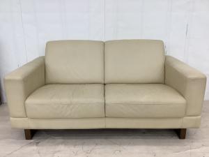 NICOLETTI (ニコレッティ) 2人掛けソファー アイボリー