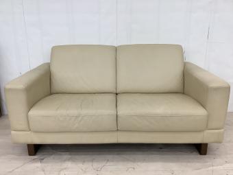 NICOLETTI (ニコレッティ) 2人掛けソファー アイボリー