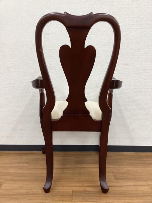 IDC大塚家具 (アイディーシーオオツカカグ) ダイニングチェアー QUEEN ANNE 3 ARM CHAIR(M)