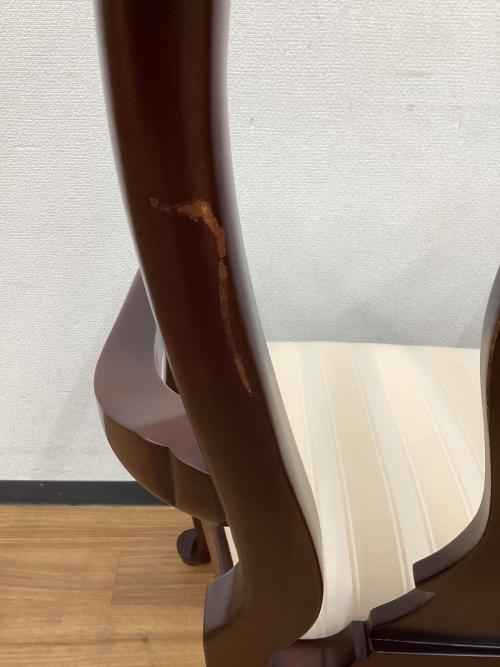 IDC大塚家具 (アイディーシーオオツカカグ) ダイニングチェアー QUEEN ANNE 3 ARM CHAIR(M)