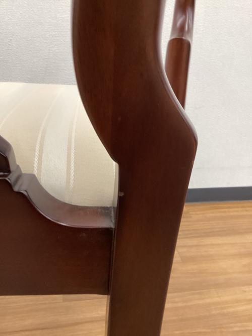 IDC大塚家具 (アイディーシーオオツカカグ) ダイニングチェアー QUEEN ANNE 3 ARM CHAIR(M)